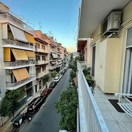 A Unique Apartment In The Historical Center-3Bds Athen Exterior foto