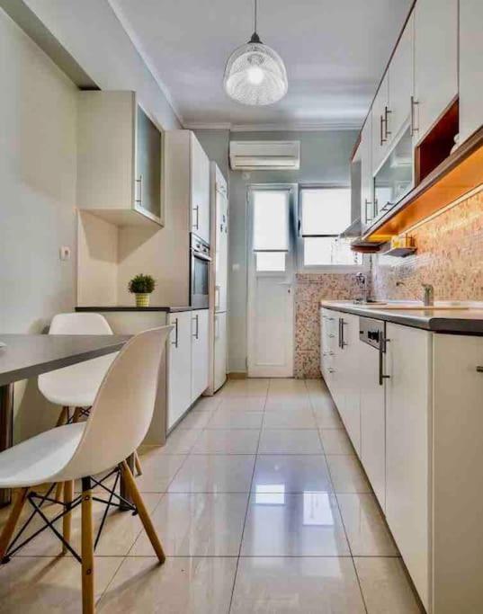 Apartment A Unique In The Historical Center-3bds Athen